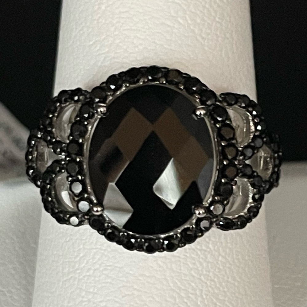 🆕🌸Sterling Silver .925 Ring with Black Spinel Size 10 New in Box. NIB